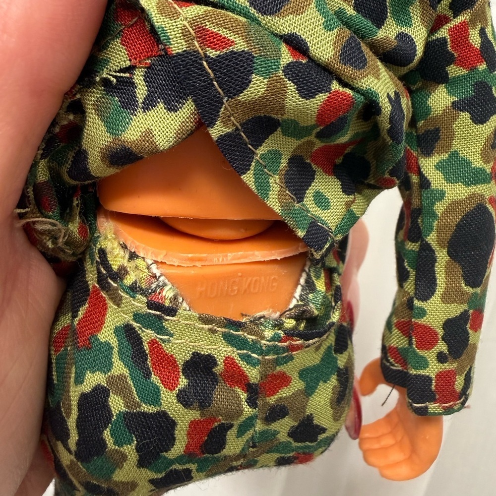 Vintage 12” Action Figure Military Camo Outfit Bearded Soldier - Picture 4 of 4